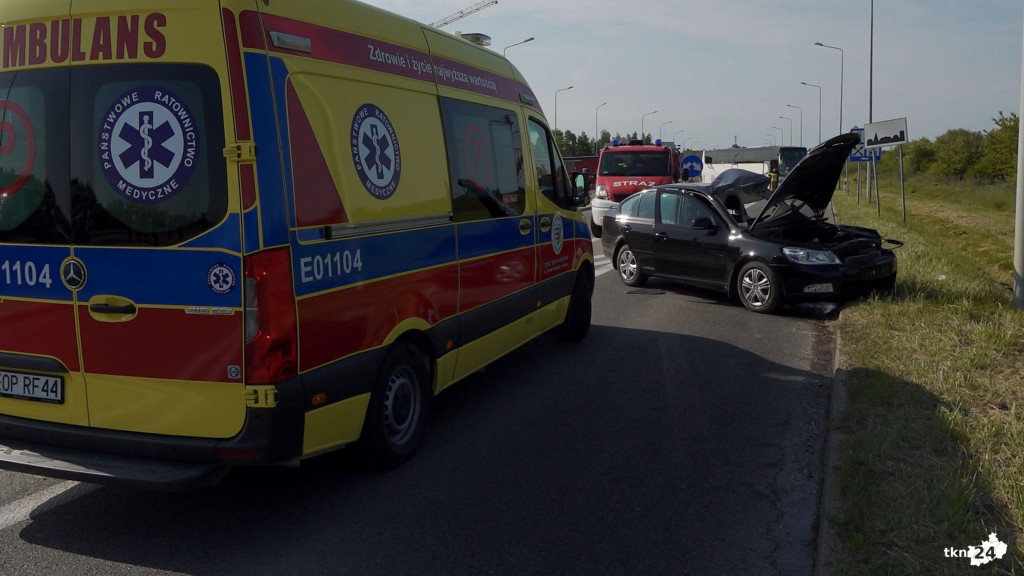 Wypadek autobusu w Końskich [AKTUALIZACJA, wideo, zdjęcia]