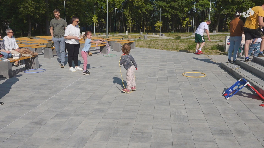 Stare gry przy nowym Centrum Kultury [wideo, zdjęcia]