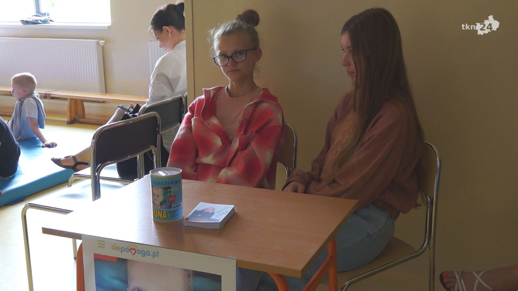 Dominika Ostałowska w Końskich. Z baśnioterapią i wsparciem dla Bruna [wideo, zdjęcia]