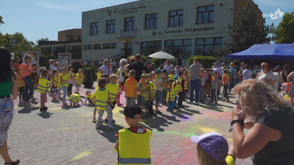 Kolorowo i radośnie na Dniu Dziecka w Stąporkowie [wideo, zdjęcia]