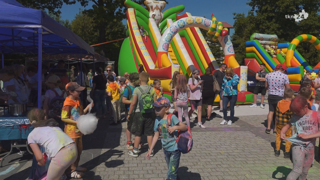 Kolorowo i radośnie na Dniu Dziecka w Stąporkowie [wideo, zdjęcia]