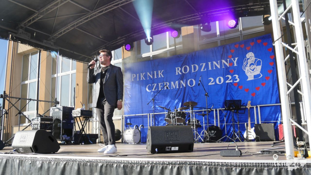 Zenek porwał czermińską publiczność. Rodzinny festyn z wielką frekwencją [wideo, zdjęcia]