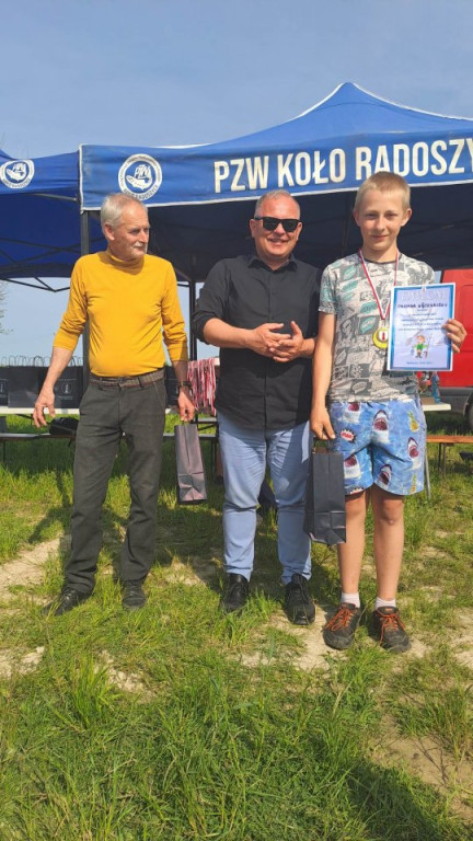 Wędkowanie na Dzień Dziecka w Radoszycach [zdjęcia]