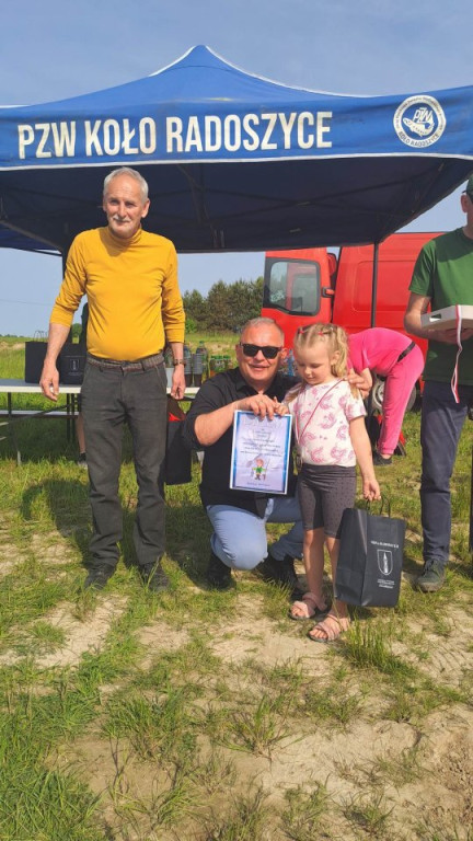 Wędkowanie na Dzień Dziecka w Radoszycach [zdjęcia]