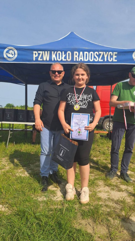 Wędkowanie na Dzień Dziecka w Radoszycach [zdjęcia]