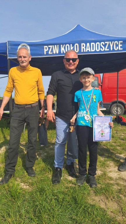 Wędkowanie na Dzień Dziecka w Radoszycach [zdjęcia]