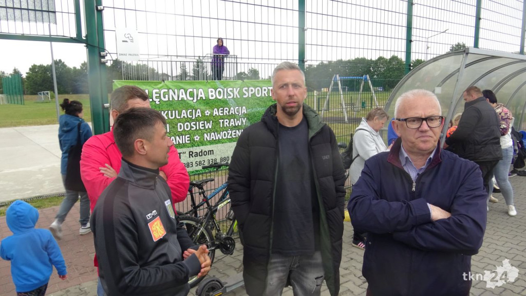 Jakub Wawrzyniak odwiedził piłkarzy z Akademii Neptuna Końskie [wideo, zdjęcia]