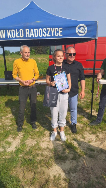 Wędkowanie na Dzień Dziecka w Radoszycach [zdjęcia]