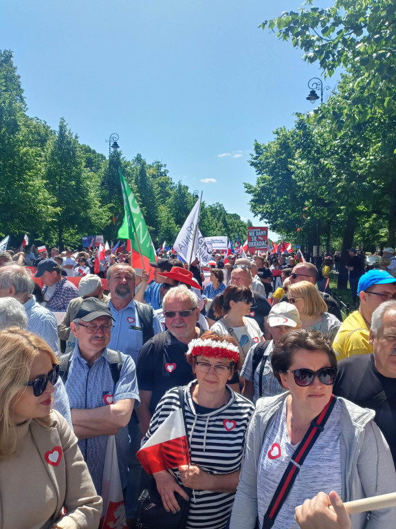 Kilkaset tysięcy ludzi na Marszu 4 Czerwca. Wśród nich Konecczanie [zdjęcia]