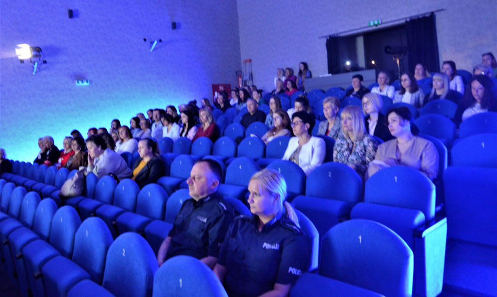 O kryzysie psychicznym dzieci i młodzieży na konferencji w Stąporkowie