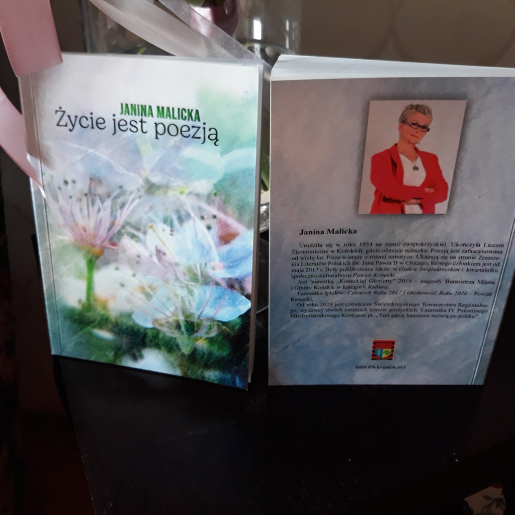 Janina Malicka z nowym tomikiem poezji [zdjęcia]