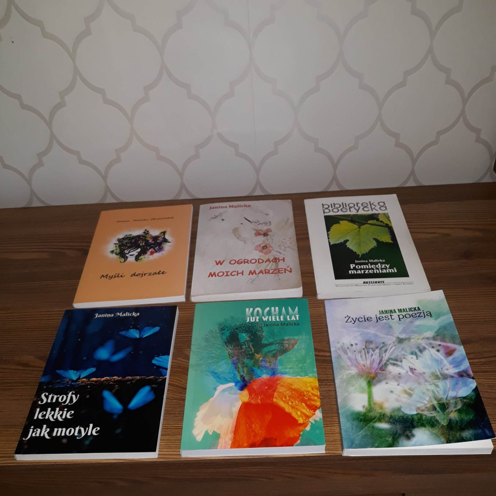 Janina Malicka z nowym tomikiem poezji [zdjęcia]