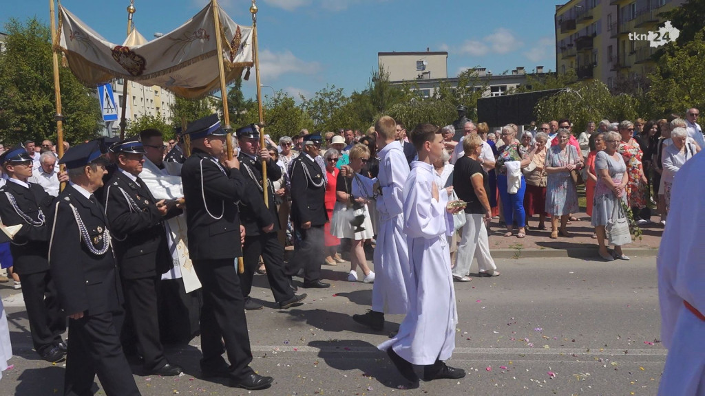 Boże Ciało 2023 w Końskich [wideo, zdjęcia]