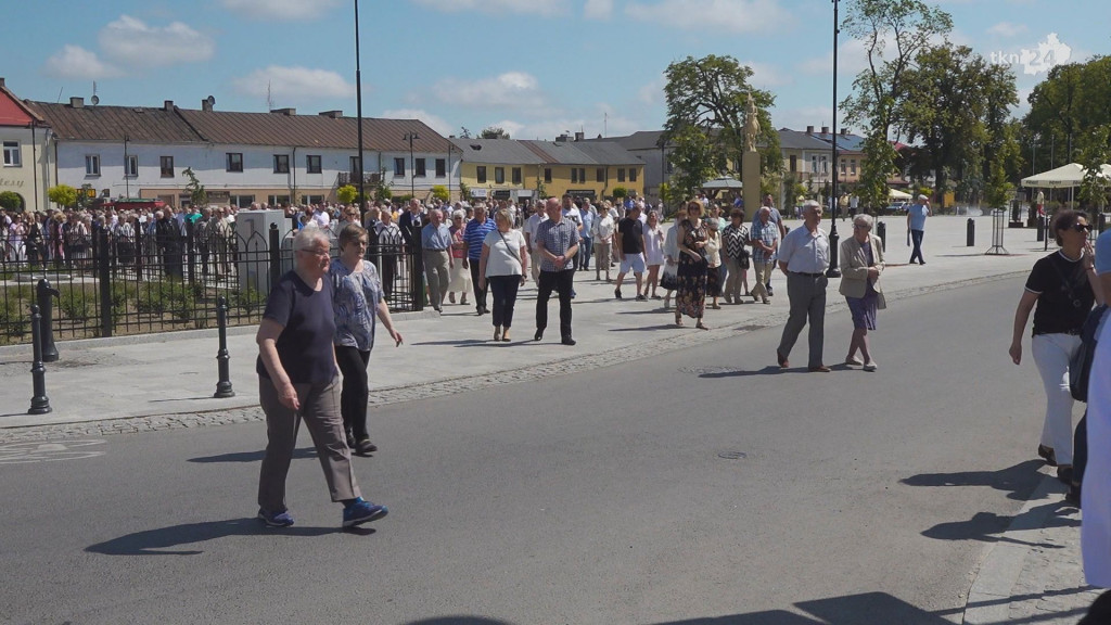 Boże Ciało 2023 w Końskich [wideo, zdjęcia]