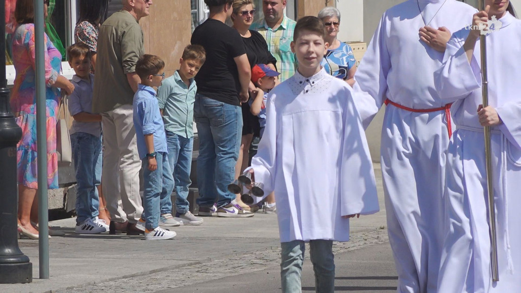 Boże Ciało 2023 w Końskich [wideo, zdjęcia]