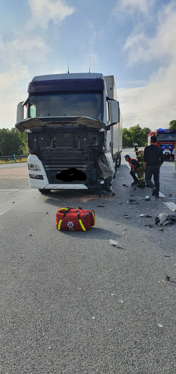 Wypadek na DK74 w miejscowości Barak [zdjęcia]