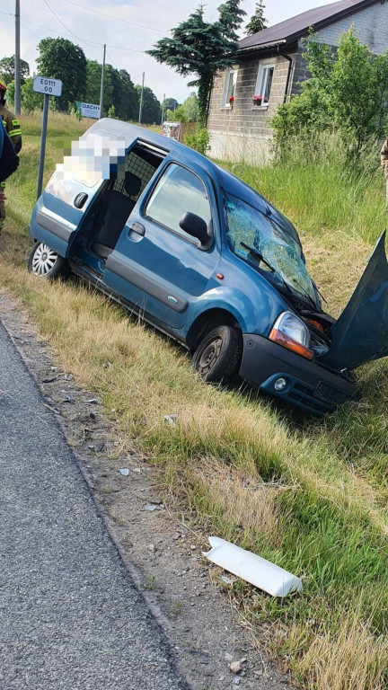 Wypadek na DK74 w miejscowości Barak [zdjęcia]