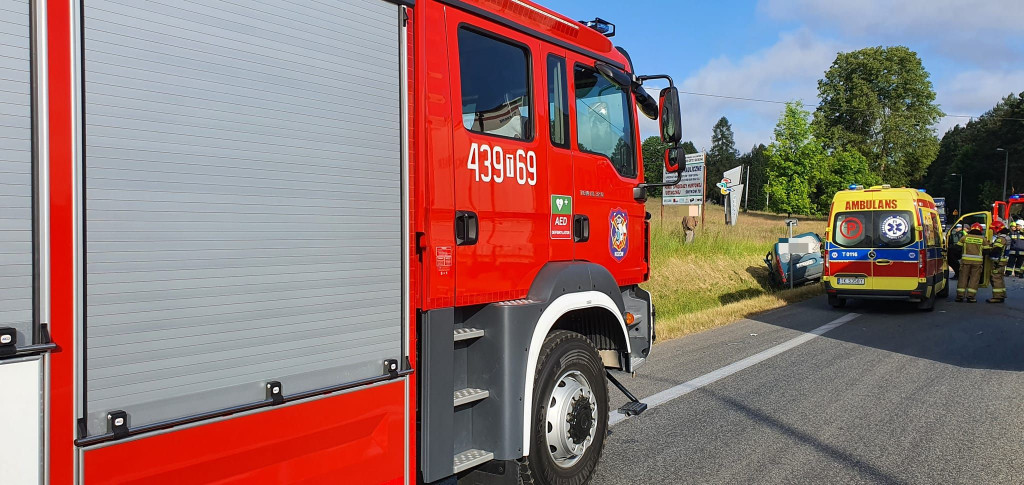 Wypadek na DK74 w miejscowości Barak [zdjęcia]