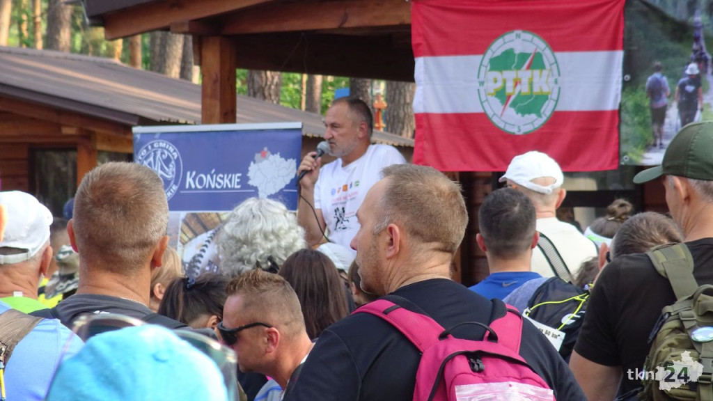 50 km po szlakach Konecczyzny. 31. Konecki Maraton Pieszy [wideo, zdjęcia]