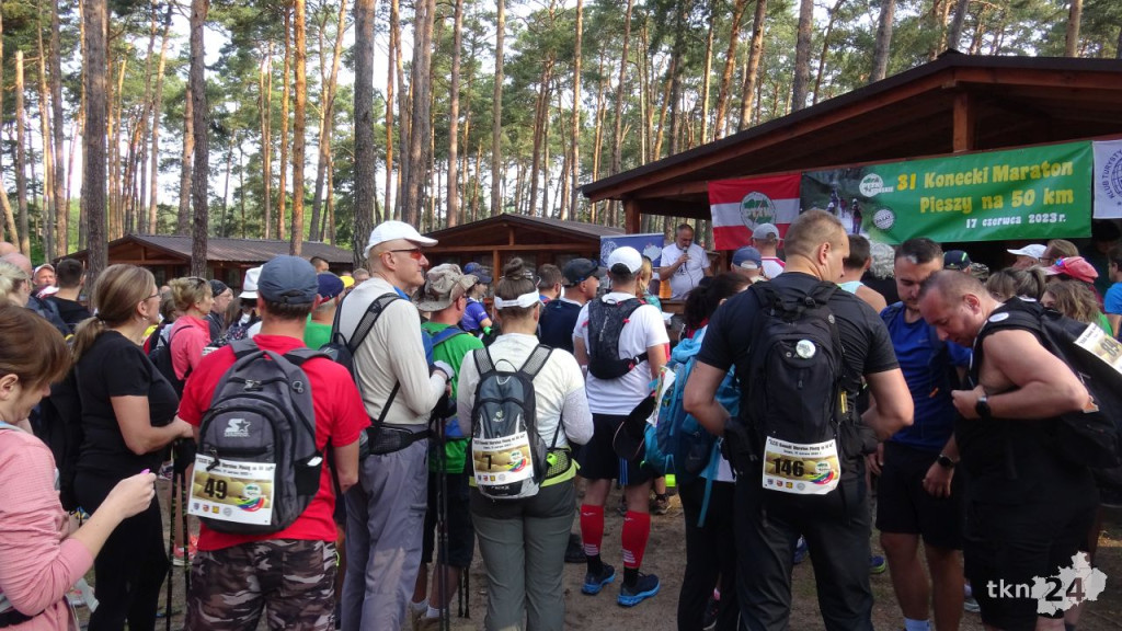 50 km po szlakach Konecczyzny. 31. Konecki Maraton Pieszy [wideo, zdjęcia]