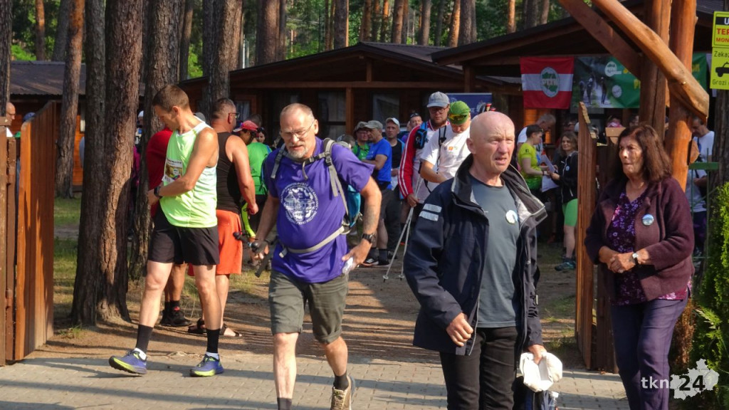 50 km po szlakach Konecczyzny. 31. Konecki Maraton Pieszy [wideo, zdjęcia]