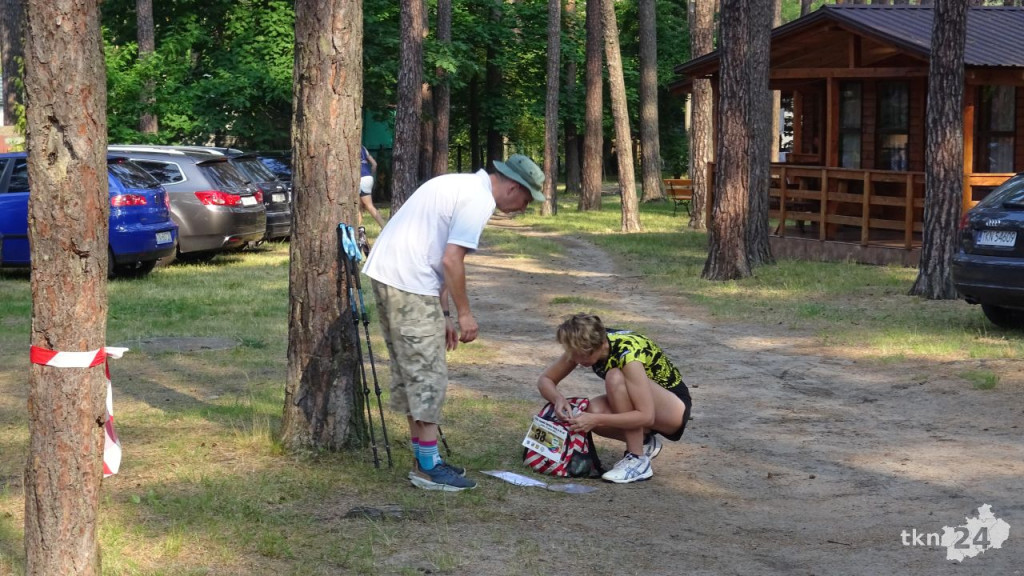 50 km po szlakach Konecczyzny. 31. Konecki Maraton Pieszy [wideo, zdjęcia]