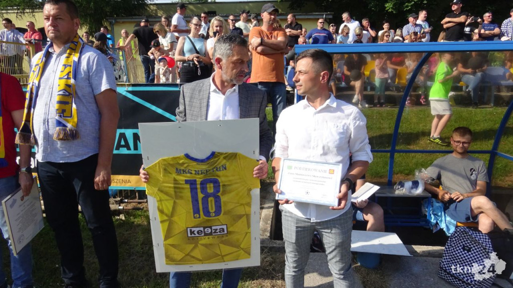 Neptun kończy sezon wygraną. Skoczylas kończy karierę. Tłumy na Sportowej! [wideo, zdjęcia]