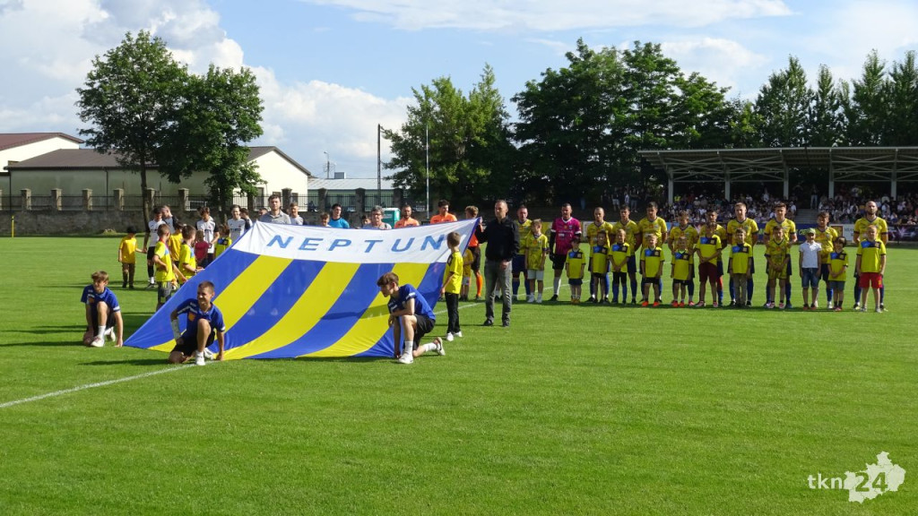 Neptun kończy sezon wygraną. Skoczylas kończy karierę. Tłumy na Sportowej! [wideo, zdjęcia]