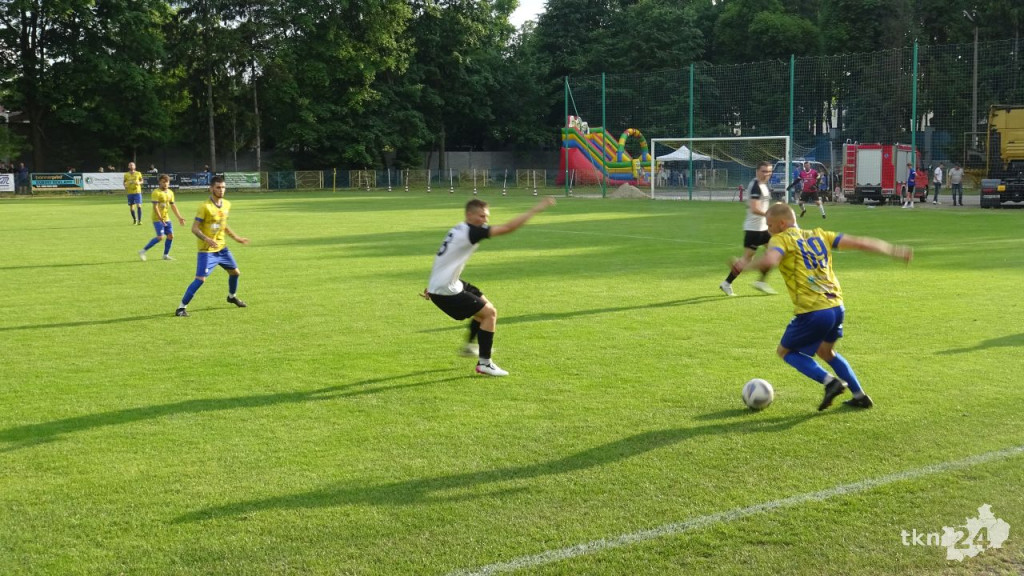 Neptun kończy sezon wygraną. Skoczylas kończy karierę. Tłumy na Sportowej! [wideo, zdjęcia]