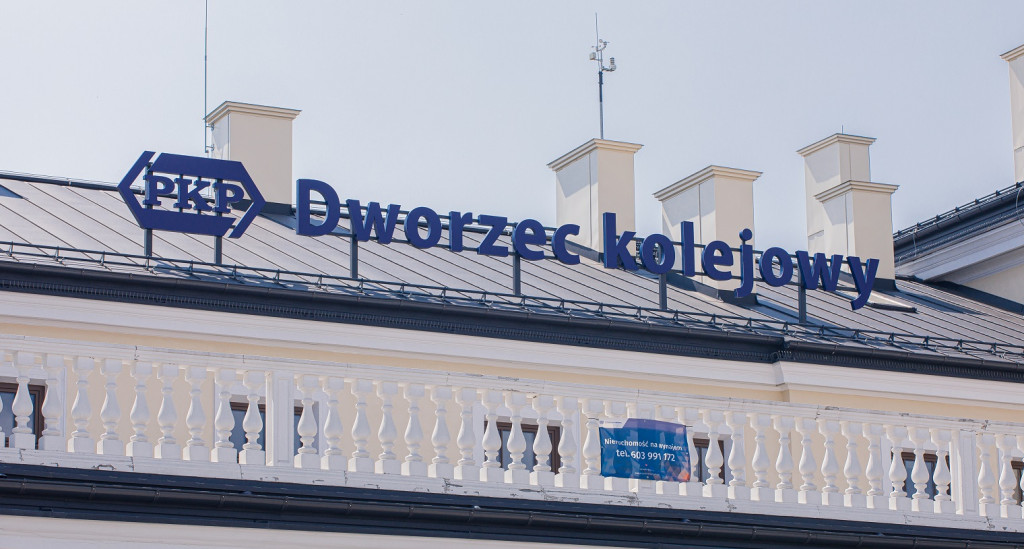 Modernizacja linii kolejowej 25. Podpisano umowę [zdjęcia]