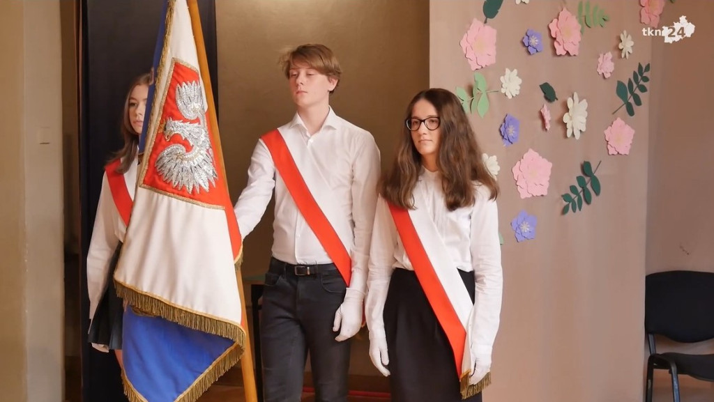 Koniec roku szkolnego w szkołach gminy Końskie z pożegnaniem dyrektorów [wideo, zdjęcia]