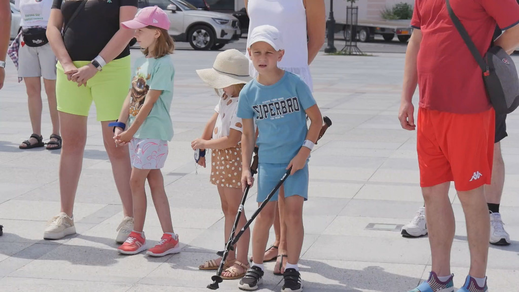 Spacer po zdrowie z Białego Miasteczka w Końskich [wideo, zdjęcia]