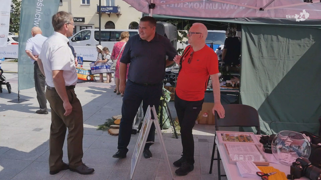 Spacer po zdrowie z Białego Miasteczka w Końskich [wideo, zdjęcia]