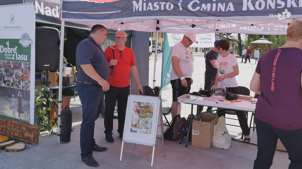 Spacer po zdrowie z Białego Miasteczka w Końskich [wideo, zdjęcia]