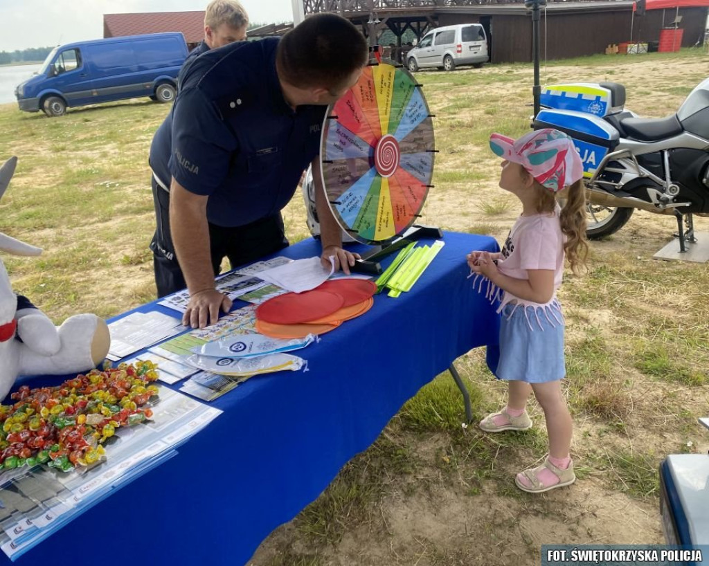 Profilaktyczne działania nad Zalewem Antoniów [zdjęcia]