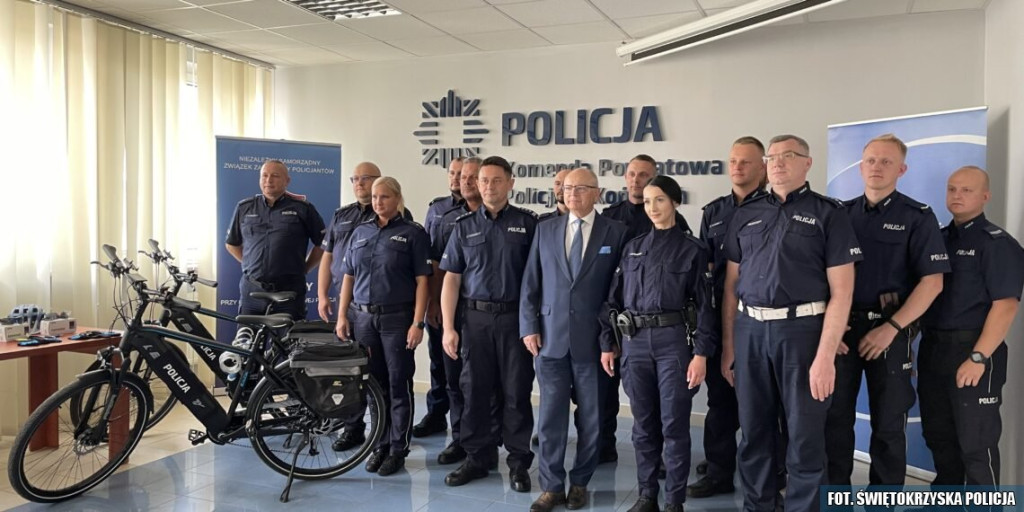 Policjanci będą patrolować Sielpię na nowych rowerach elektrycznych [wideo, zdjęcia]