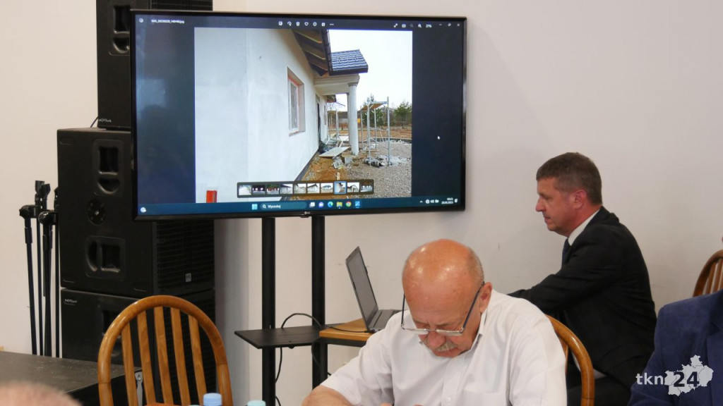 Obratański z jednogłośnym absolutorium. Uzyskał też wotum zaufania [wideo, zdjęcia]