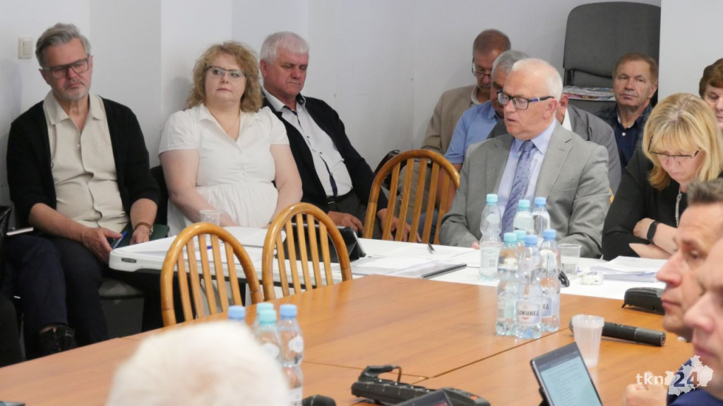 Obratański z jednogłośnym absolutorium. Uzyskał też wotum zaufania [wideo, zdjęcia]
