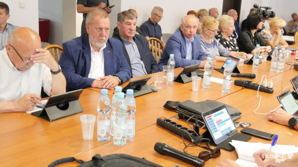 Obratański z jednogłośnym absolutorium. Uzyskał też wotum zaufania [wideo, zdjęcia]
