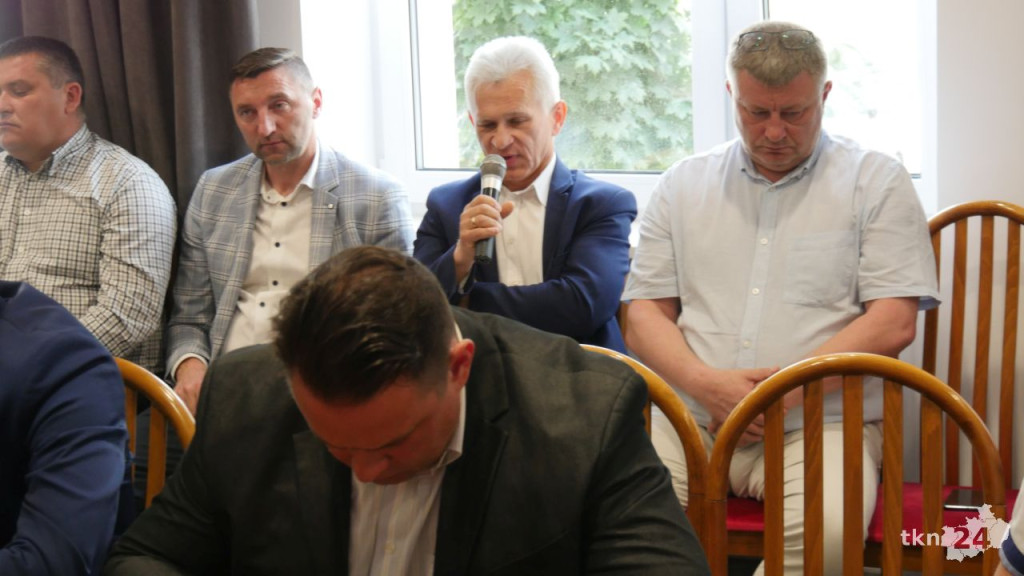 Obratański z jednogłośnym absolutorium. Uzyskał też wotum zaufania [wideo, zdjęcia]