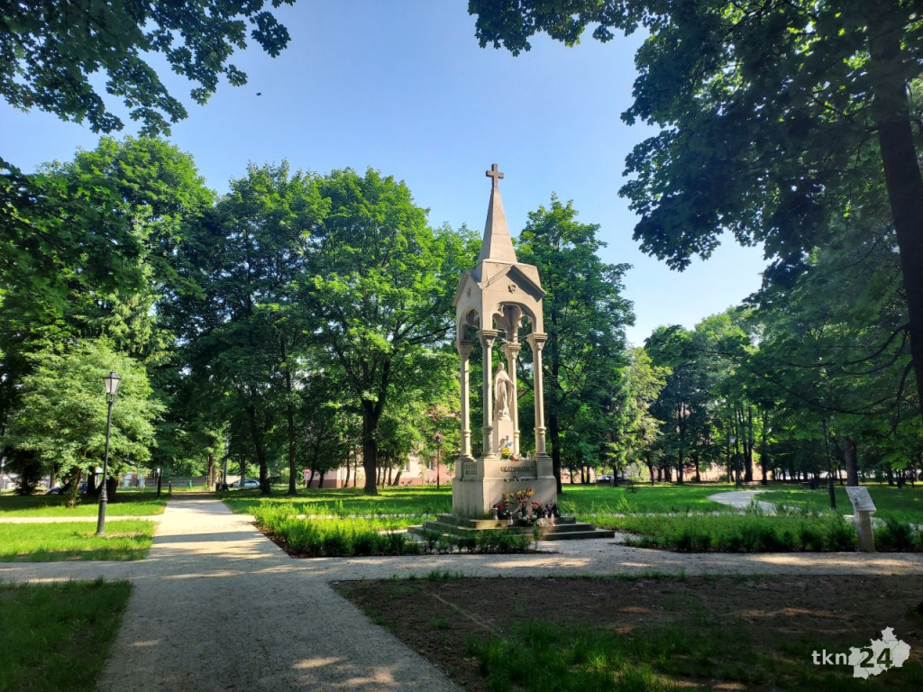 Park w Końskich pięknieje! Jest już monitoring [wideo, zdjęcia]