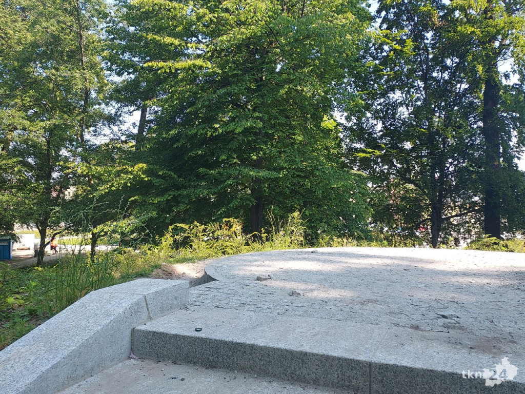 Park w Końskich pięknieje! Jest już monitoring [wideo, zdjęcia]