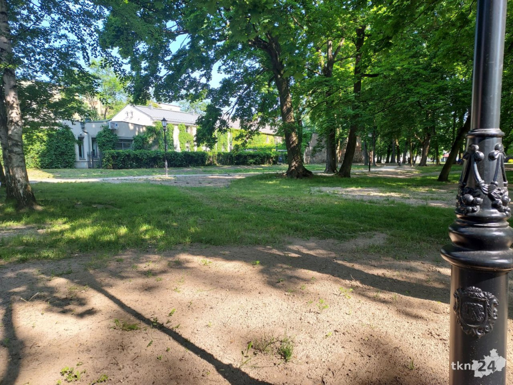 Park w Końskich pięknieje! Jest już monitoring [wideo, zdjęcia]