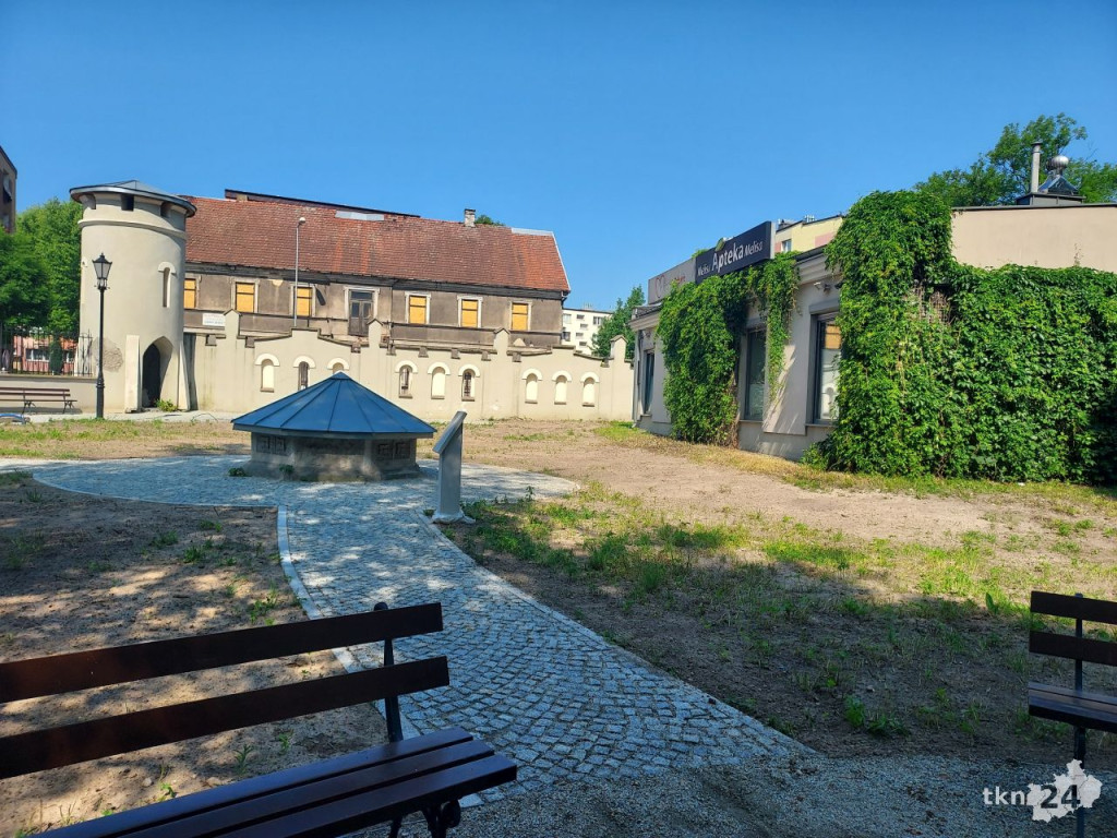 Park w Końskich pięknieje! Jest już monitoring [wideo, zdjęcia]