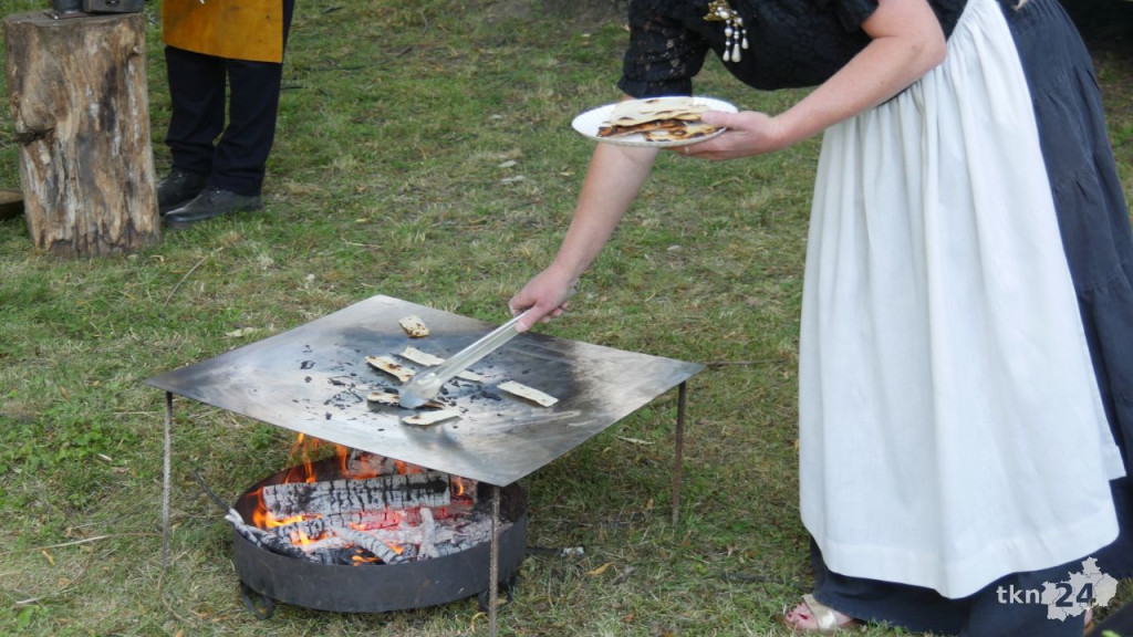 Rekonstrukcje historyczne podczas Kuźnic Koneckich [wideo, zdjęcia]