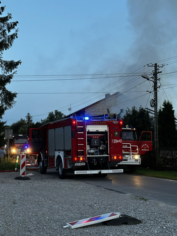 Radoszyce: Pożar domu w Węgrzynie