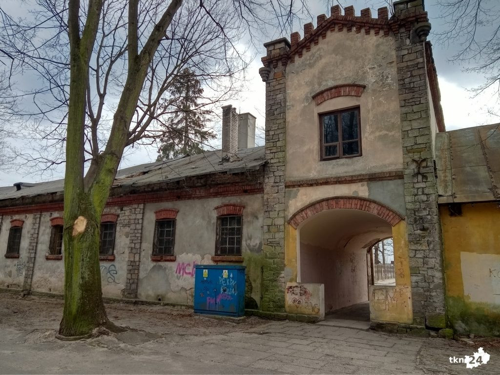 Stara stolarnia w Parku Miejskim w Końskich oddana do użytku
