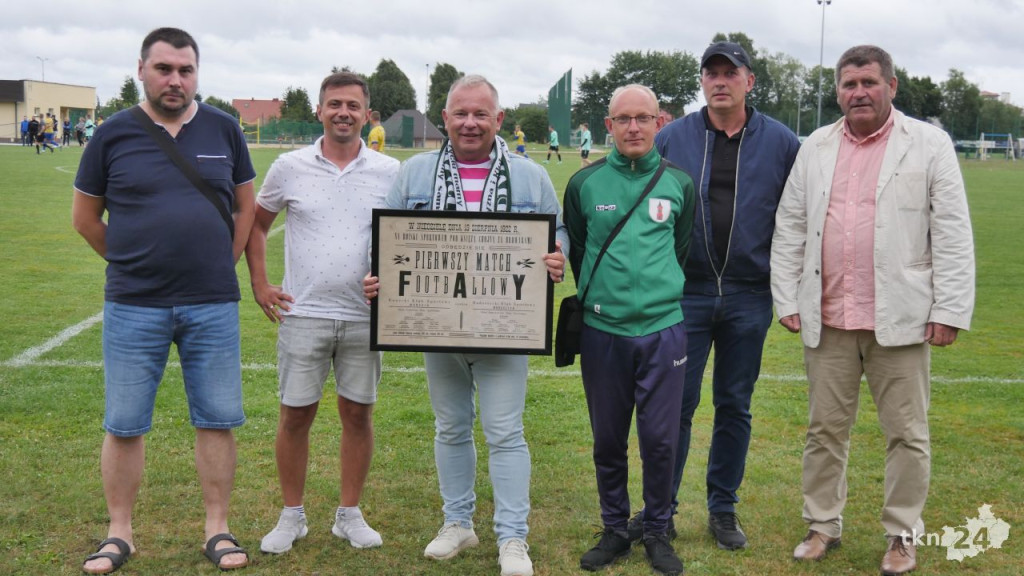 Mecz Neptun Końskie - Partyzant Radoszyce na stadionie OSiR