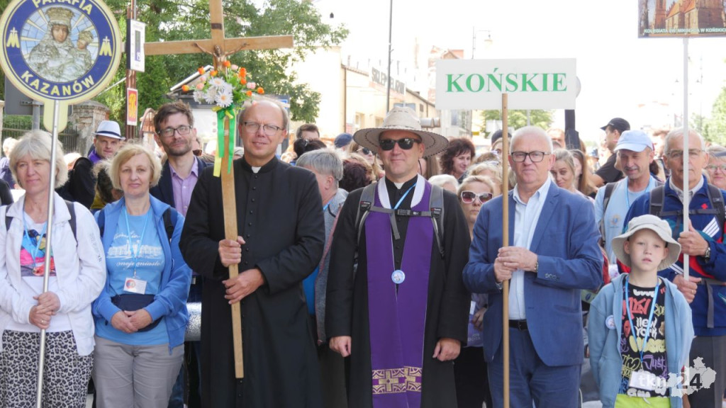Na 45 konecką pielgrzymkę wyruszyło ponad 200 wiernych! [wideo,zdjęcia]