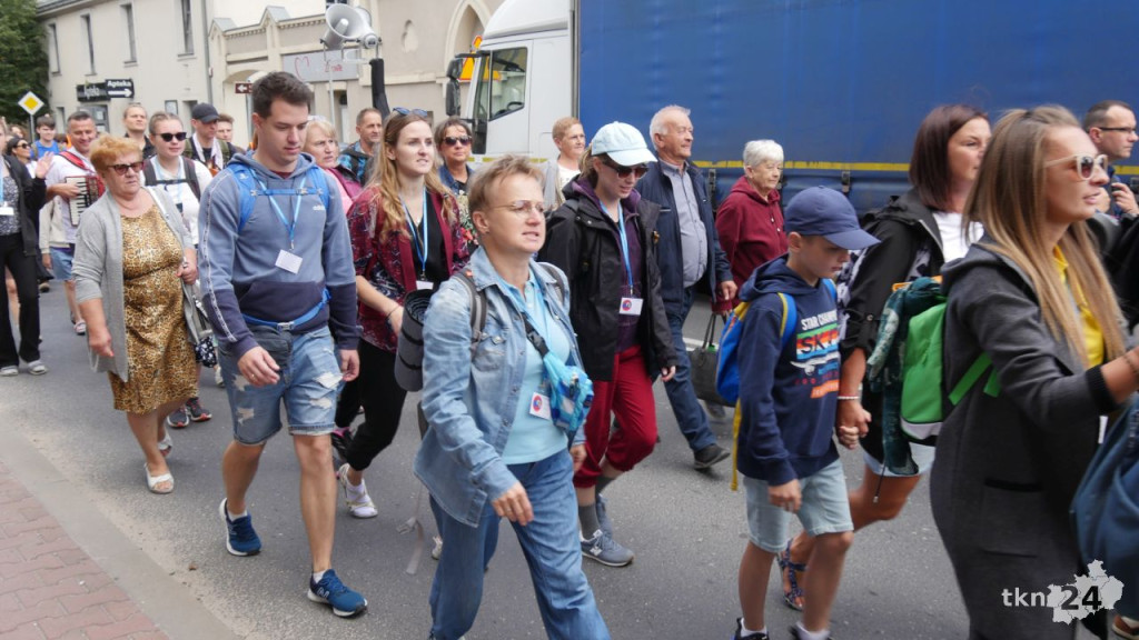 Na 45 konecką pielgrzymkę wyruszyło ponad 200 wiernych! [wideo,zdjęcia]